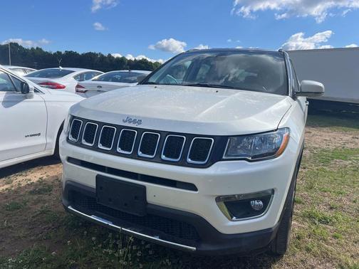Pearl White Tri-Coat 2018 Jeep Compass Limited