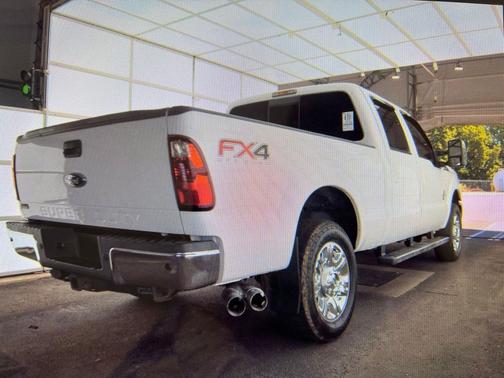 Oxford White 2012 Ford F-250 Lariat