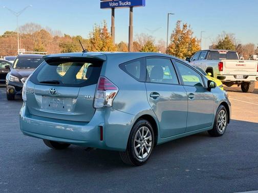 2015 Toyota Prius v Two