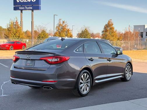 2016 Hyundai SONATA Sport