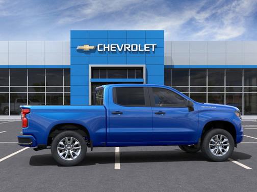 2025 Chevrolet Silverado 1500 Custom