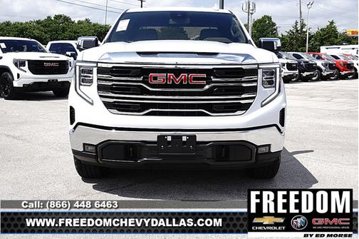 Glacier White Tricoat 2026 GMC Sierra 1500 SLT