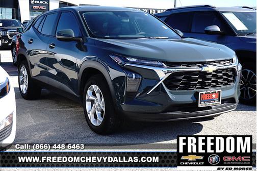 2025 Chevrolet Trax LS