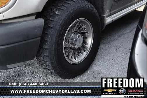 2001 Ford Explorer XLS