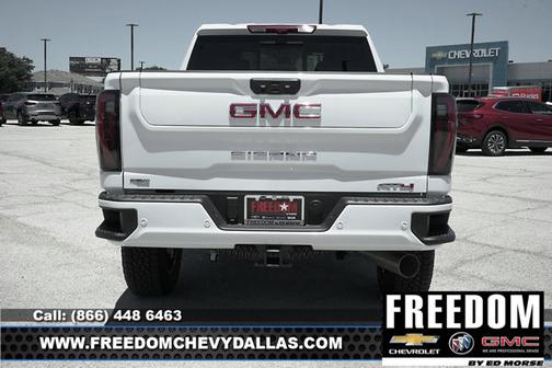 2025 GMC Sierra 2500 AT4