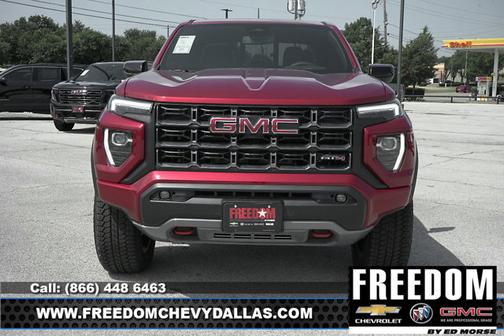 2025 GMC Canyon 4WD AT4
