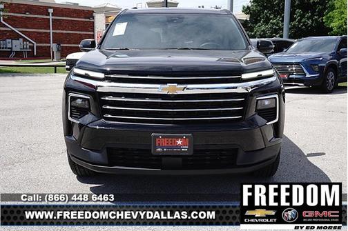 Mosaic Black Metallic 2026 Chevrolet Traverse FWD LT