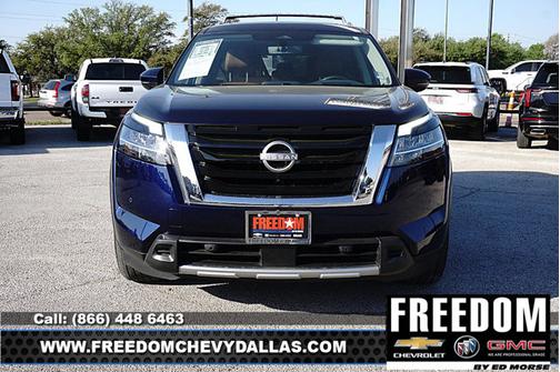 Deep Ocean Blue Pearl 2024 Nissan Pathfinder Platinum