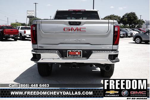 2025 GMC Sierra 2500 SLT