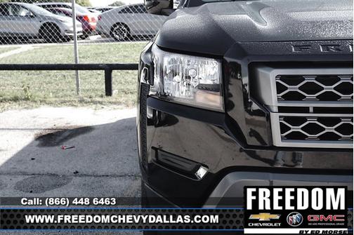 2023 Nissan Frontier SV