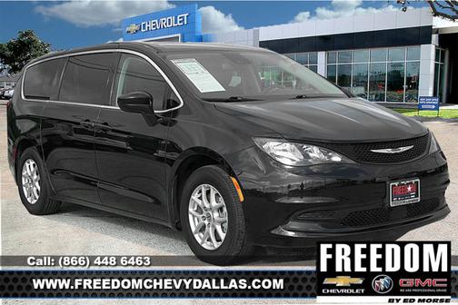 2023 Chrysler Voyager LX