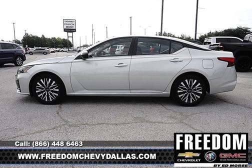 Brilliant Silver Metallic 2024 Nissan Altima 2.5 SV