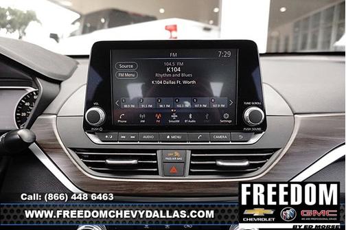 Brilliant Silver Metallic 2024 Nissan Altima 2.5 SV