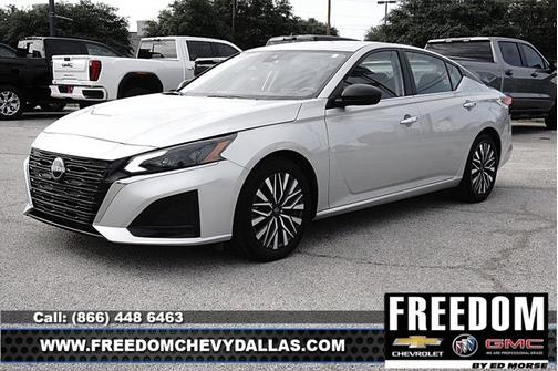 Brilliant Silver Metallic 2024 Nissan Altima 2.5 SV