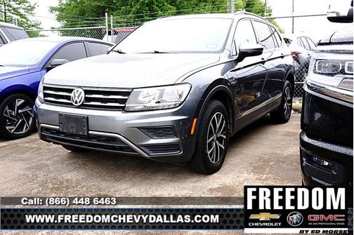 Platinum Gray Metallic 2021 Volkswagen Tiguan 2.0T SE