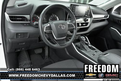 2022 Toyota Highlander LE