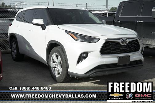 2022 Toyota Highlander LE