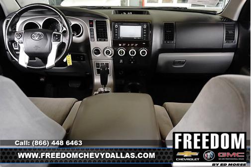 2016 Toyota Sequoia SR5
