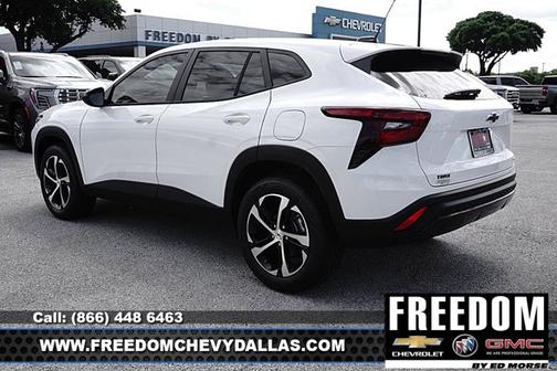 Summit White 2026 Chevrolet Trax 1RS