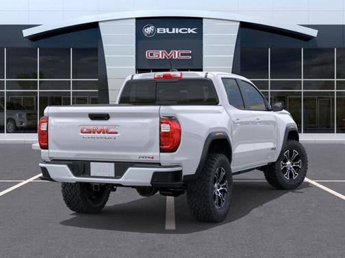 2025 GMC Canyon 4WD AT4