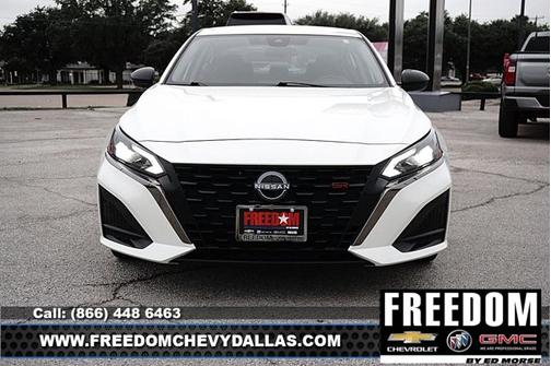 Glacier White 2024 Nissan Altima 2.5 SR
