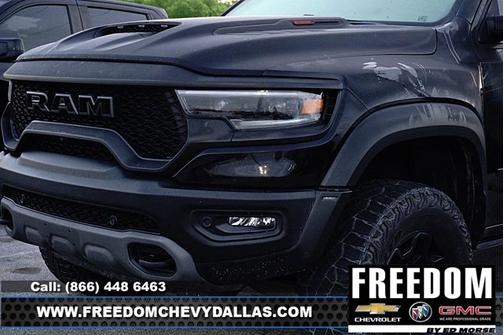 Diamond Black Crystal Pearlcoat 2022 RAM 1500 TRX
