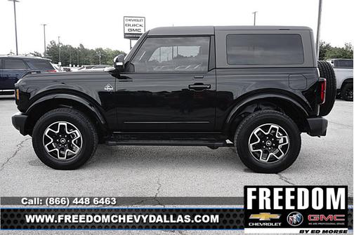 Shadow Black 2023 Ford Bronco Outer Banks