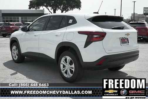 2025 Chevrolet Trax LS