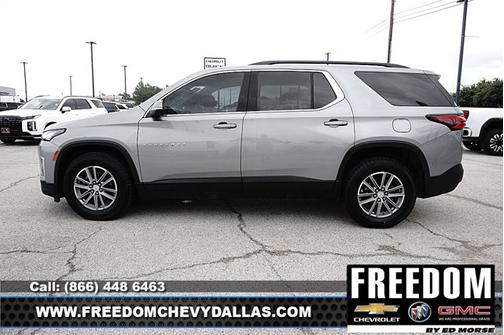 Sterling Gray Metallic 2023 Chevrolet Traverse LT Cloth