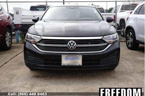 Black 2024 Volkswagen Jetta SE