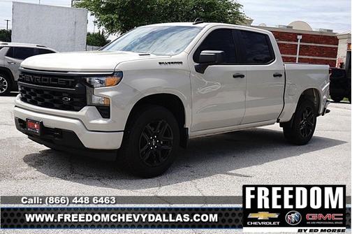 White Sands 2026 Chevrolet Silverado 1500 Custom