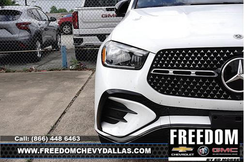 White 2025 Mercedes-Benz GLE-Class GLE 450