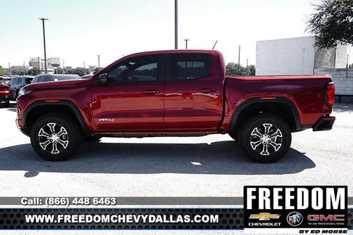 2025 GMC Canyon 4WD AT4