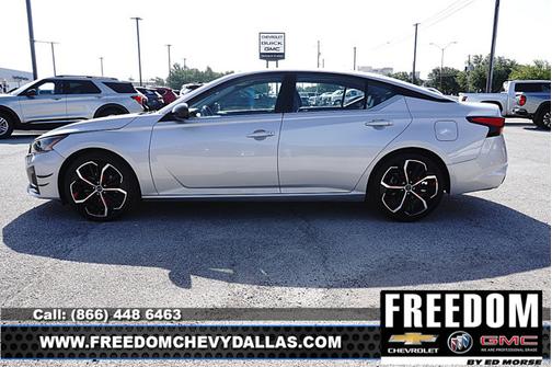 Brilliant Silver Metallic 2023 Nissan Altima 2.5 SR