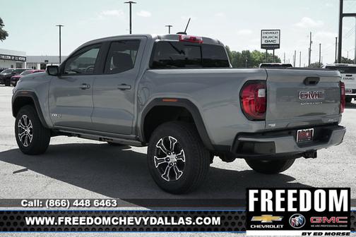 2025 GMC Canyon 4WD AT4