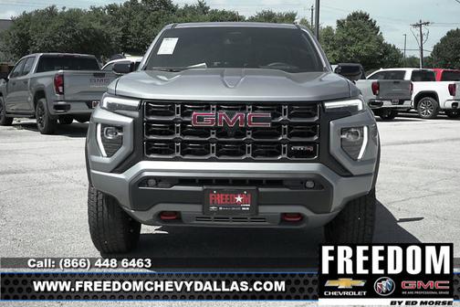 2025 GMC Canyon 4WD AT4