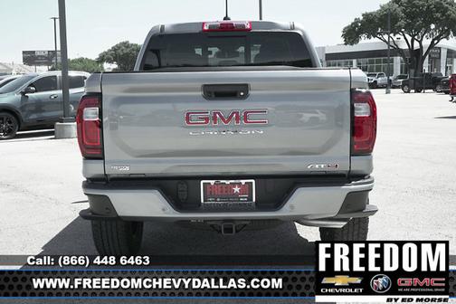 2025 GMC Canyon 4WD AT4