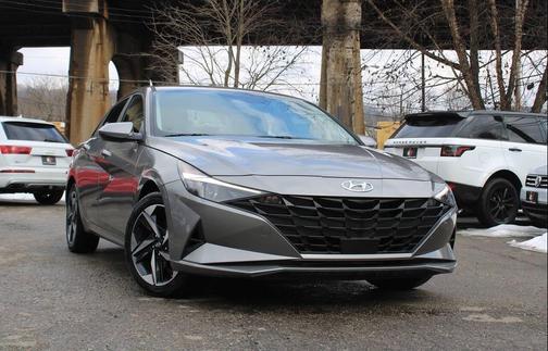 2023 Hyundai ELANTRA SEL