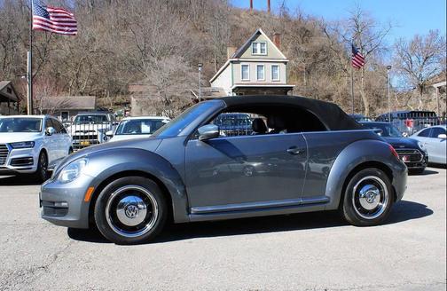 2014 Volkswagen Beetle Auto 1.8T w/Tech
