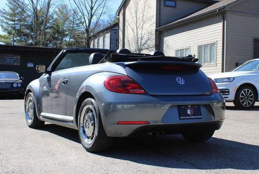 2014 Volkswagen Beetle Auto 1.8T w/Tech