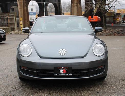 2014 Volkswagen Beetle Auto 1.8T w/Tech