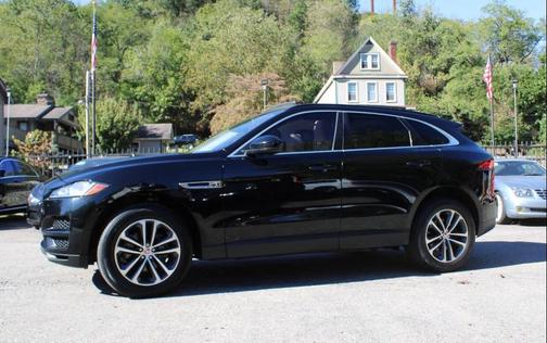 2019 Jaguar F-PACE 25t Premium