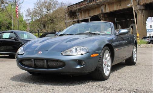Titanium 2000 Jaguar XKR Base