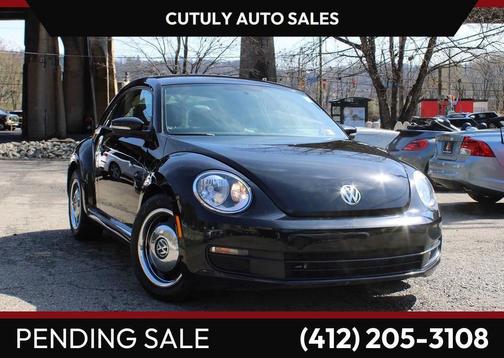 Black Uni 2013 Volkswagen Beetle 2.5L