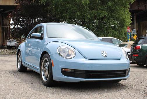 Denim Blue 2013 Volkswagen Beetle 2.5L