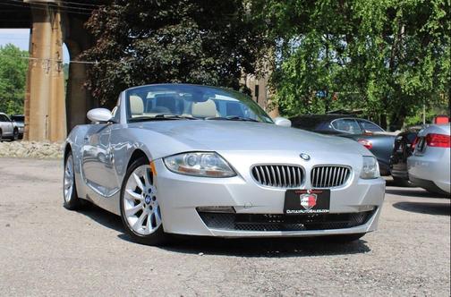 Titanium Silver Metallic 2006 BMW Z4 3.0si Roadster