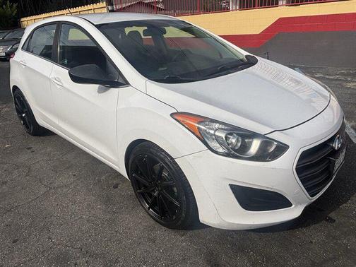 2017 Hyundai Elantra GT Base