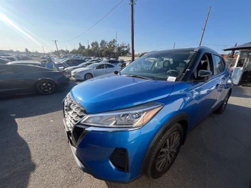 2021 Nissan Kicks SV