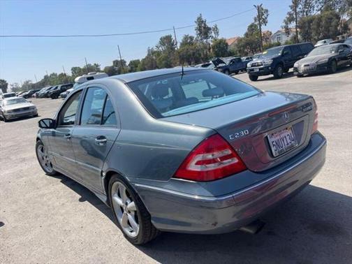 2005 Mercedes-Benz C-Class C230 Kompressor Sport