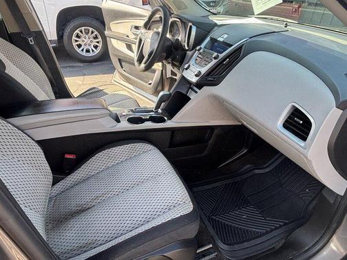 2010 Chevrolet Equinox LS
